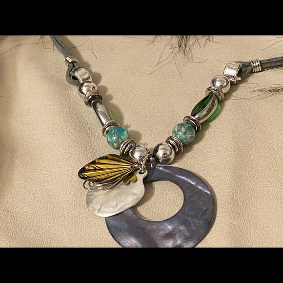 Christopher & Banks necklace #032 - Picture 3 of 4
